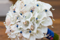 Hoa cưới cầm tay vỏ sò ốc Calla Lily HC02
