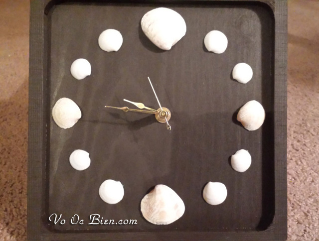 Cách làm một chiếc đồng hồ vỏ sò đơn giản