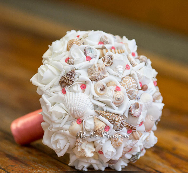 Hoa cưới cầm tay vỏ sò ốc Coral Large HC04