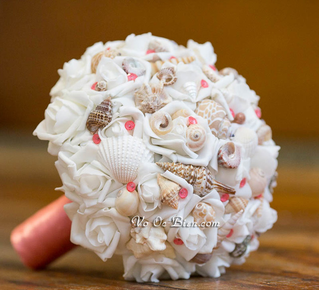 Hoa cưới cầm tay vỏ sò ốc Coral Large HC04