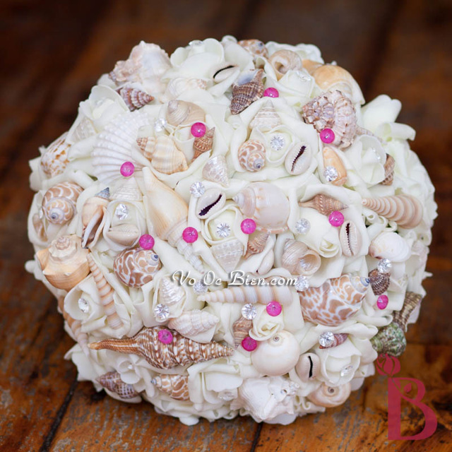 Hoa cưới cầm tay vỏ sò ốc Fuchsia (Hot Pink) HC06