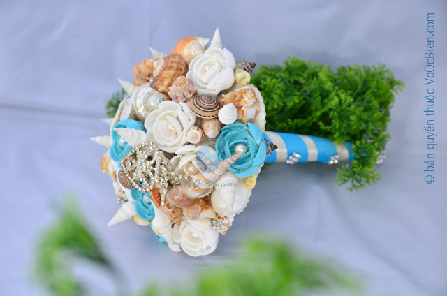 Hoa cưới cầm tay vỏ sò ốc HC15